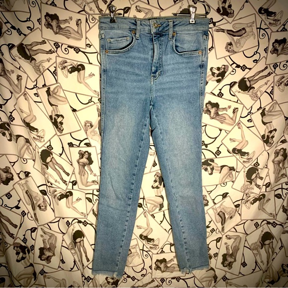 We the Free Skinny Jeans - Picture 1 of 5